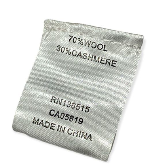 One grey day size Small - Picture 8 of 9